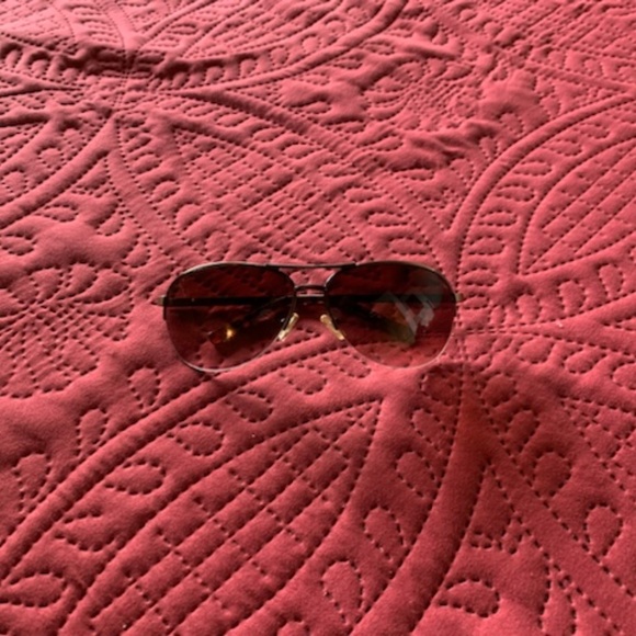 Calvin Klein sunglasses , good condition black with tortuous shell - Picture 2 of 5